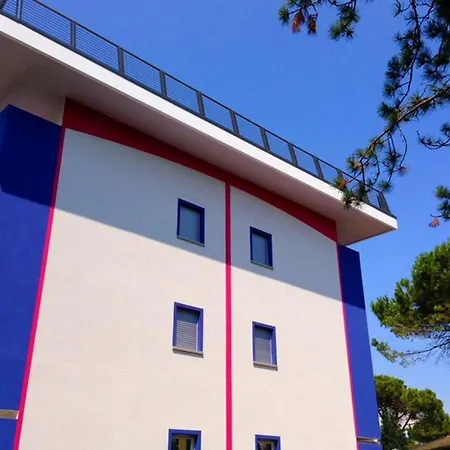 Apartment Modern By And Shops Bibione