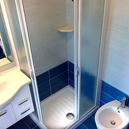 Apartment Modern By And Shops Bibione