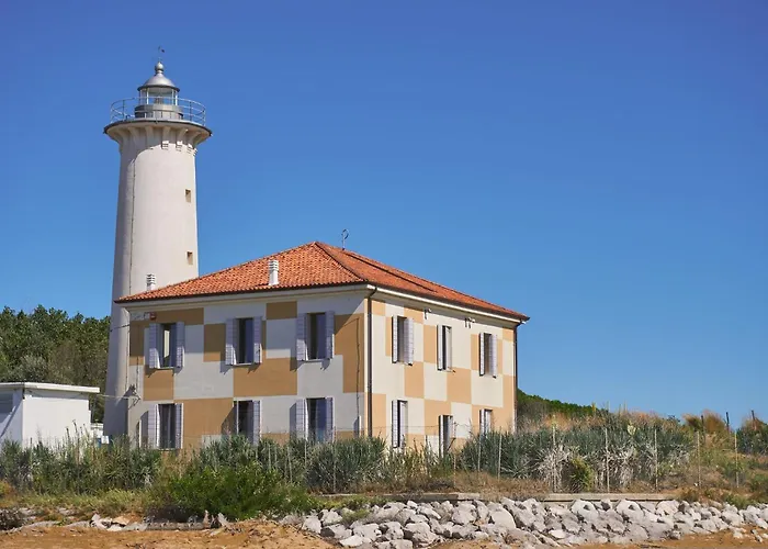 דירה Modern By And Shops